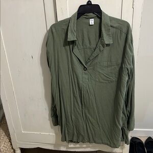 Old Navy Women's Green Shirt